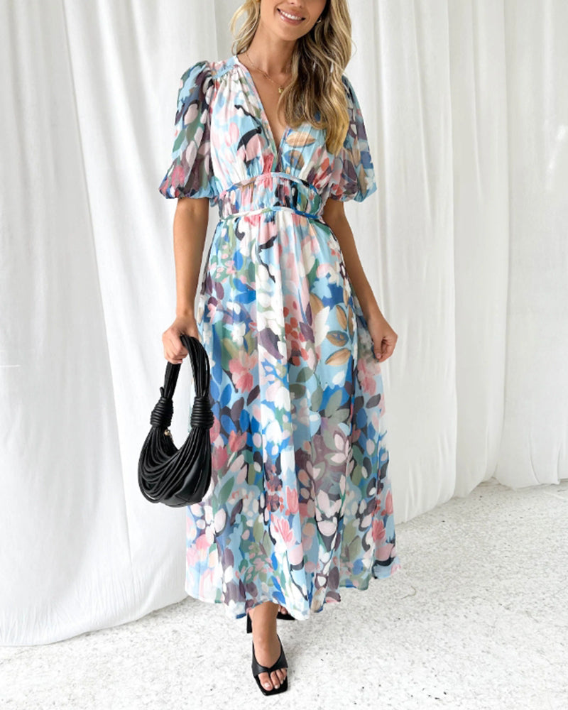 Carolin | Feminines Kleid mit Blumenmuster
